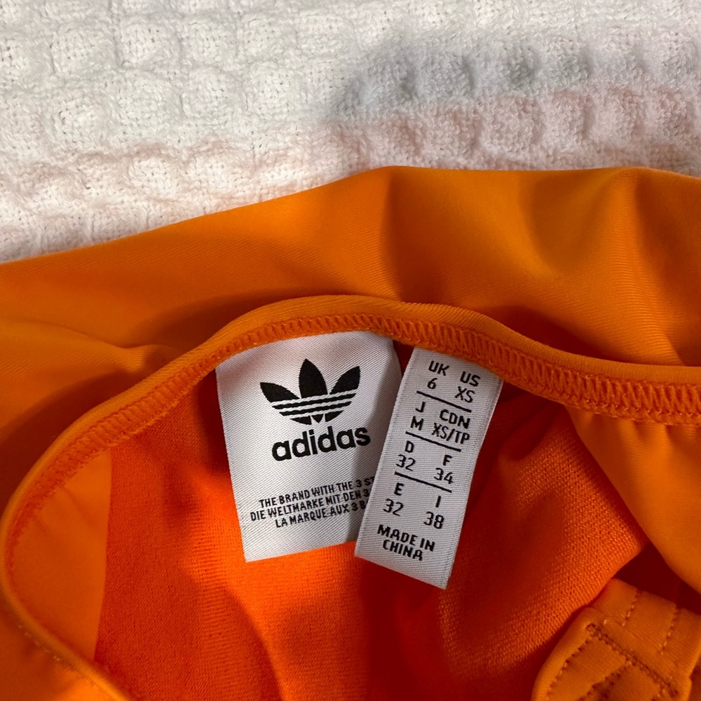 Never worn - Picture 2 of 2